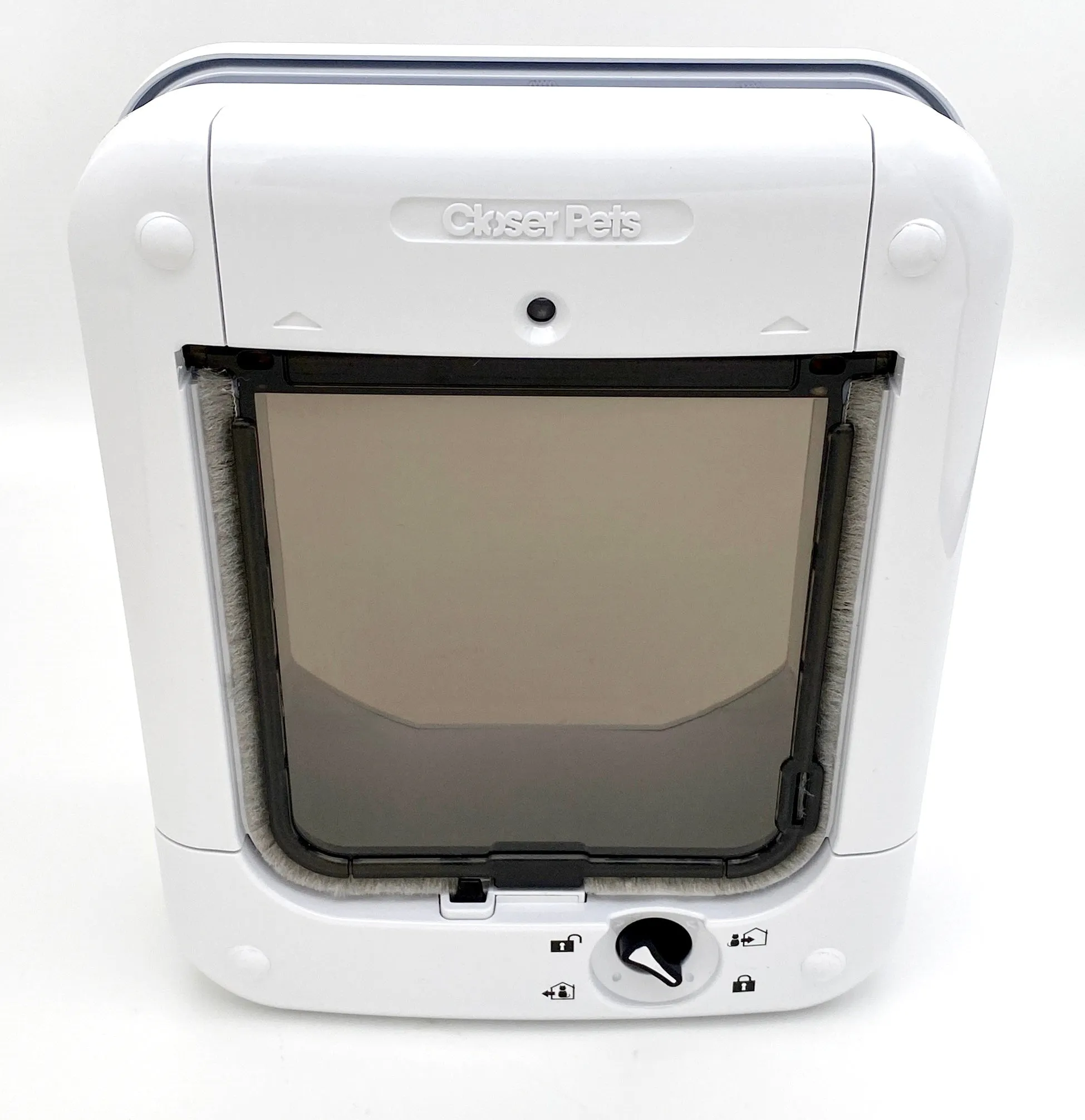 Closer Pets Microchip Activated Weatherproof Flap / Door with Manual Lock – White (CP 360W)