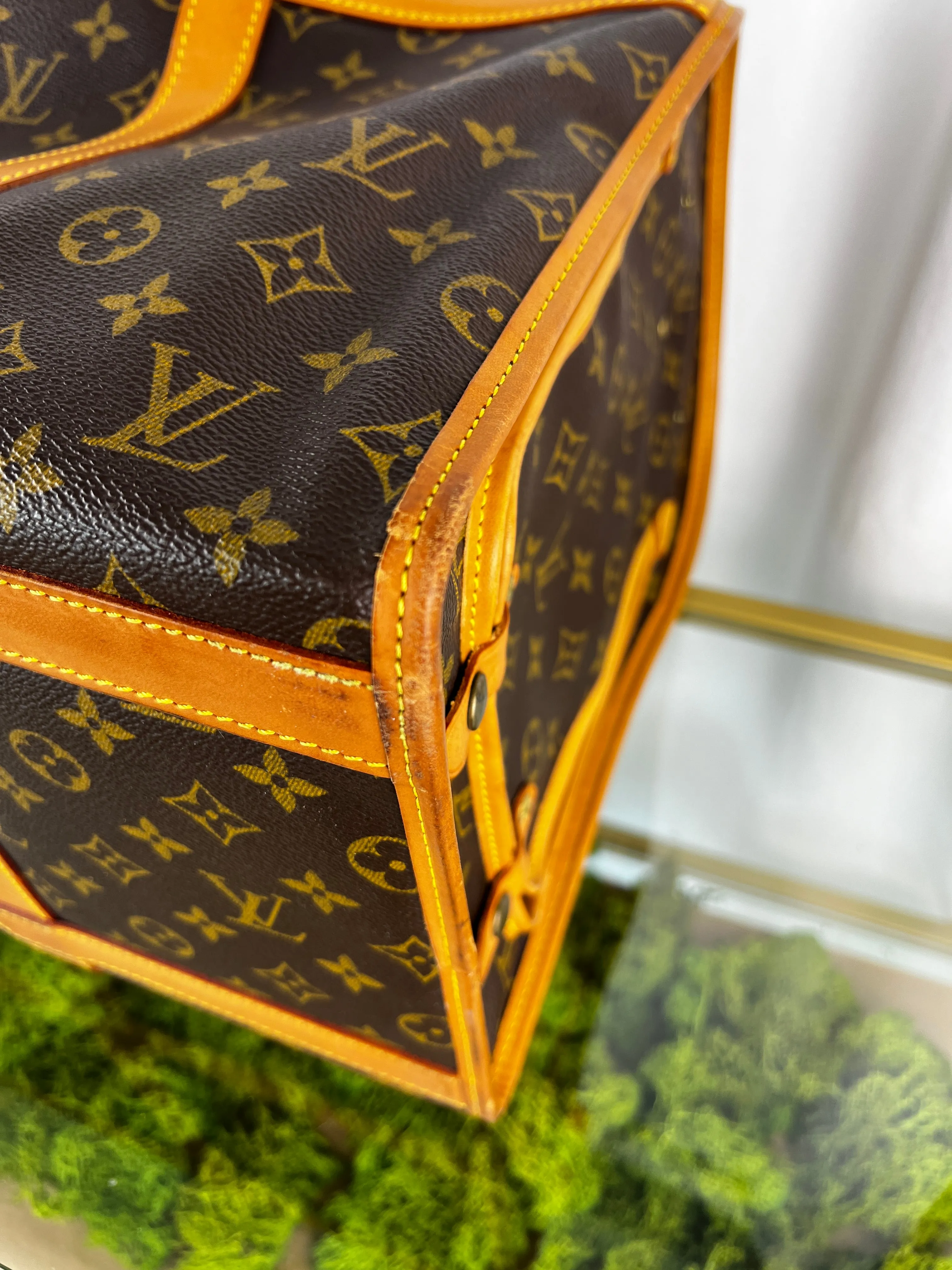 LOUIS VUITTON Monogram Dog Carrier 50